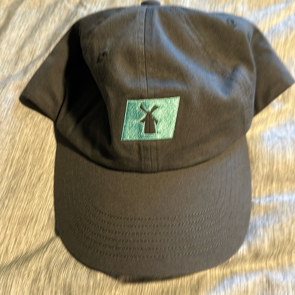 Dutch Bros hat